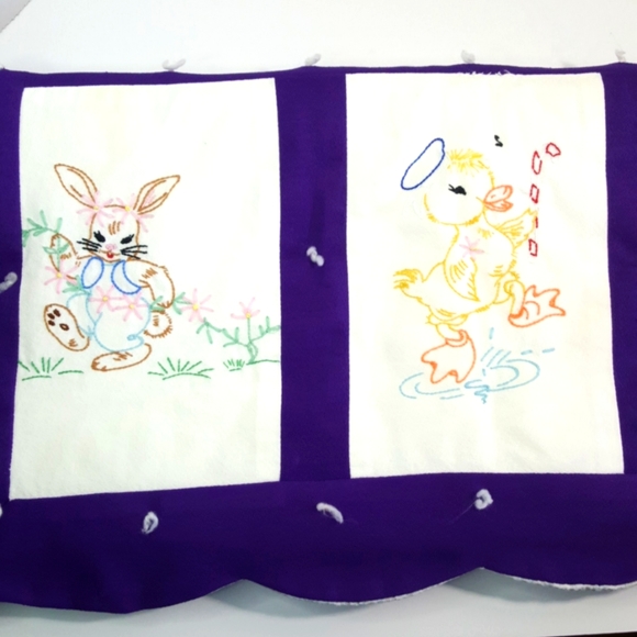 Vintage Handmade Baby Child Quilt Coverlet with Baby Animals - Picture 11 of 13